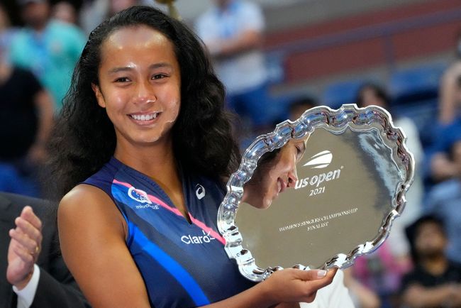 判桌后继续 判桌后继续