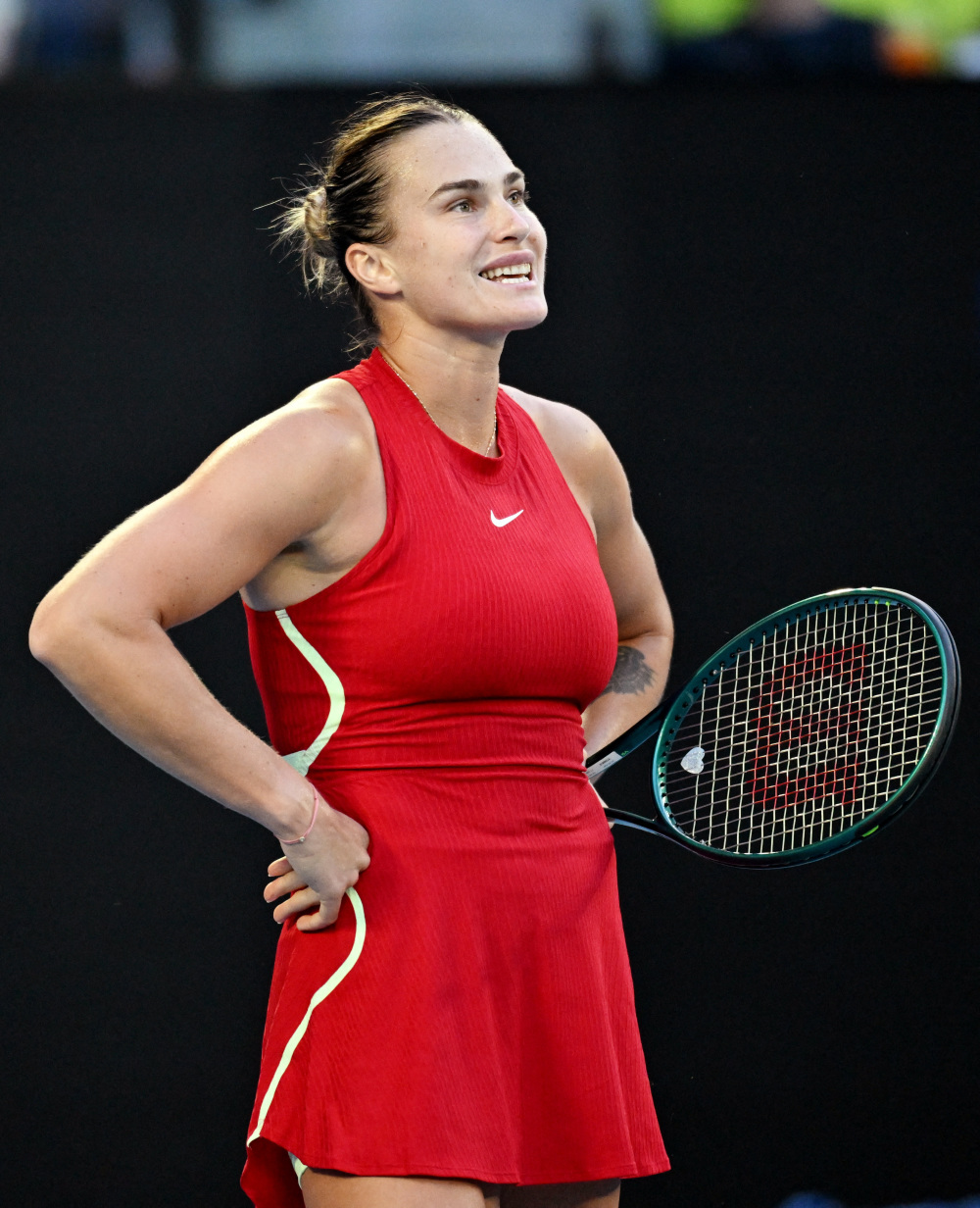 在球场外也 在球场外也