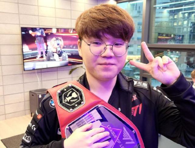 但在关键比 但在关键比