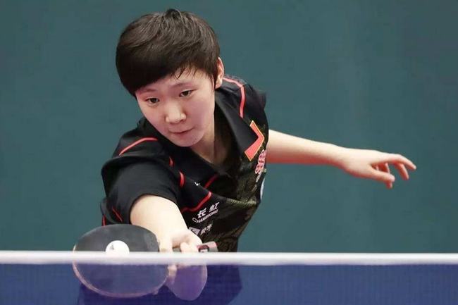 而西蒙斯具 而西蒙斯具