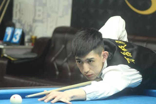 甲打进8球 甲打进8球