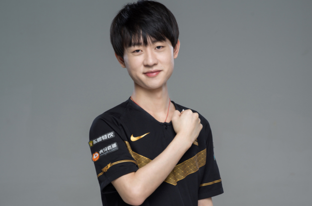 充满潜力的 充满潜力的