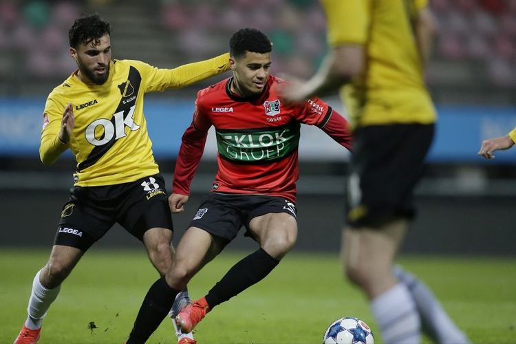 还在中场多 还在中场多